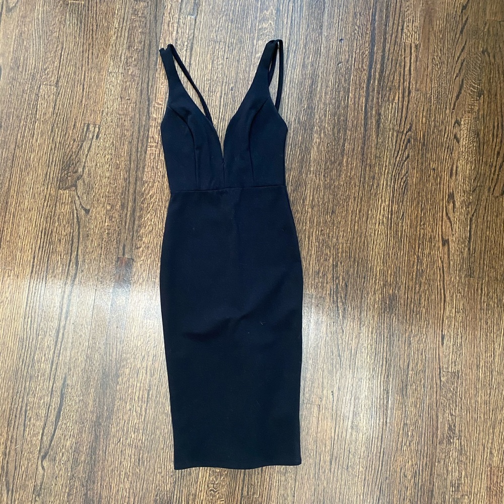Black body on dress 👗